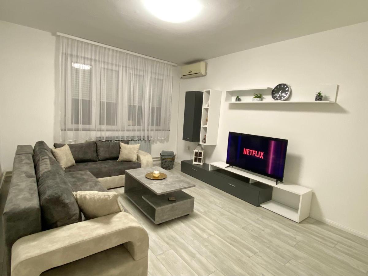 Grand Royal Apartment Belgrade Luaran gambar